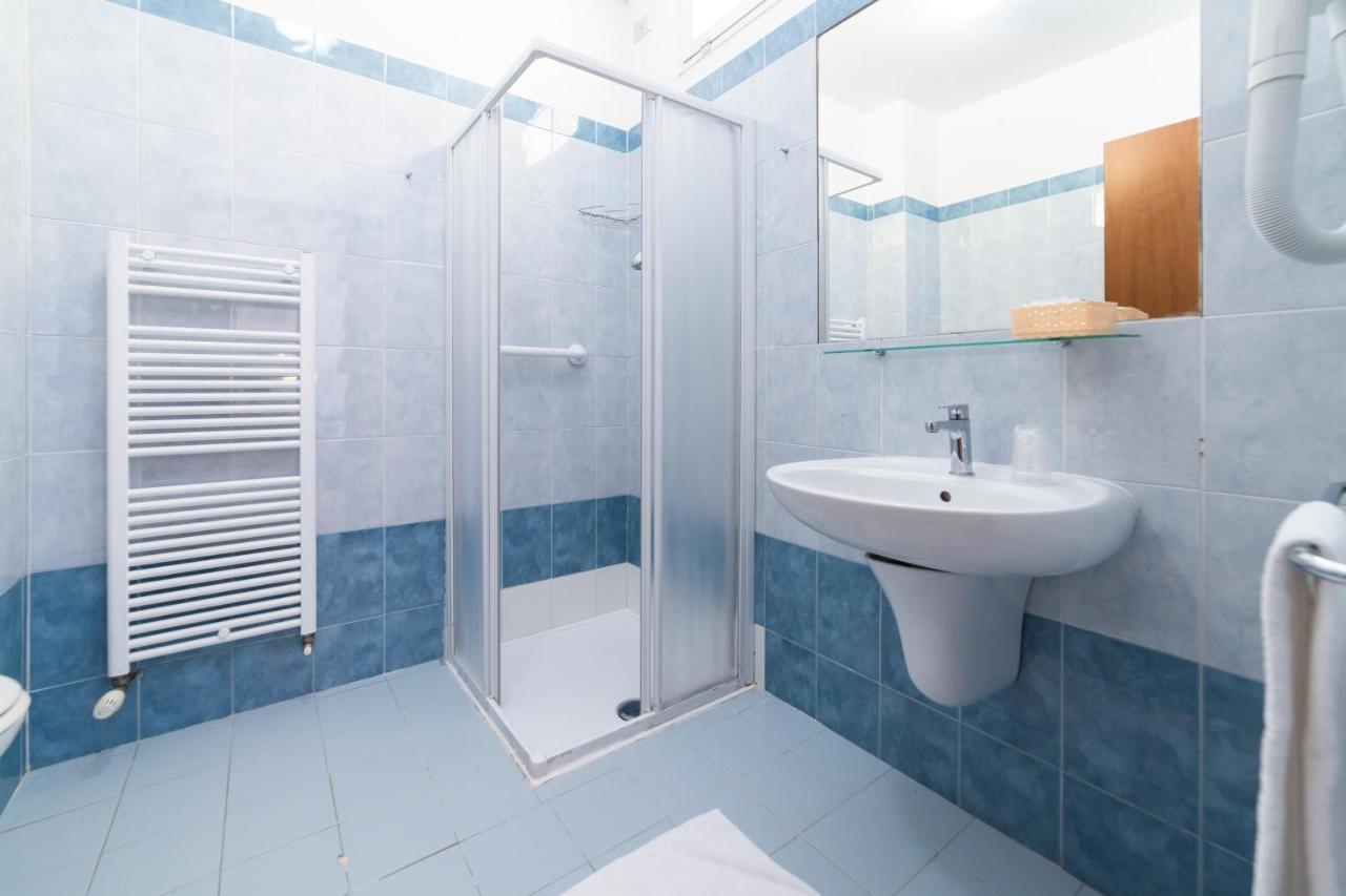 Hotel Royal Cattolica Buitenkant foto
